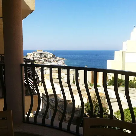 Alexandra Hotel 3*