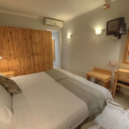 Hotel Alexandra 3*