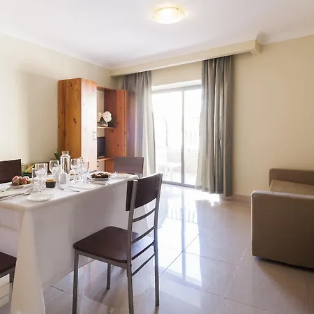 Alexandra Hotel 3*