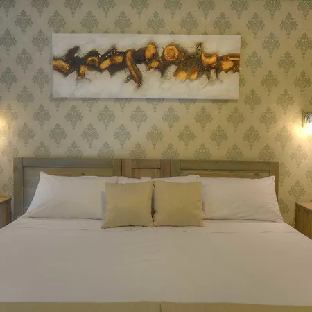 Отель Alexandra 3*