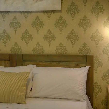 Отель Alexandra 3*