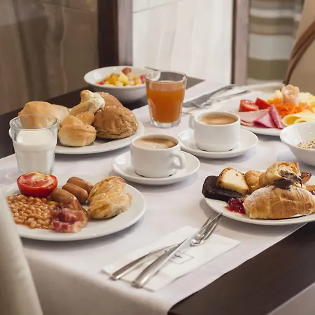 Alexandra 3* Сент Джулианс