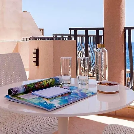 Alexandra 3* San Ġiljan
