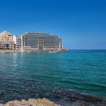 Hotell Alexandra St. Julian's